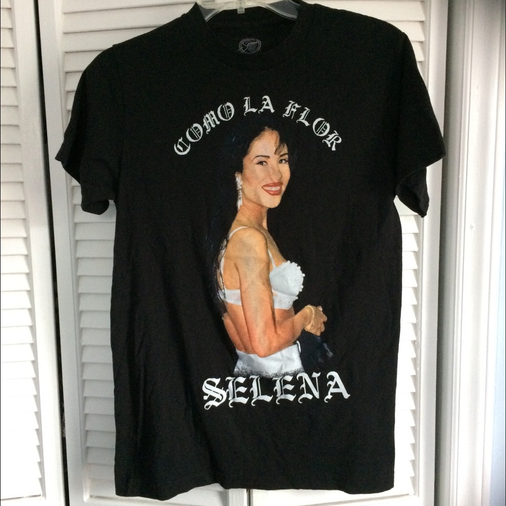 SELENA Como La Flor Short Sleeve T-shirt